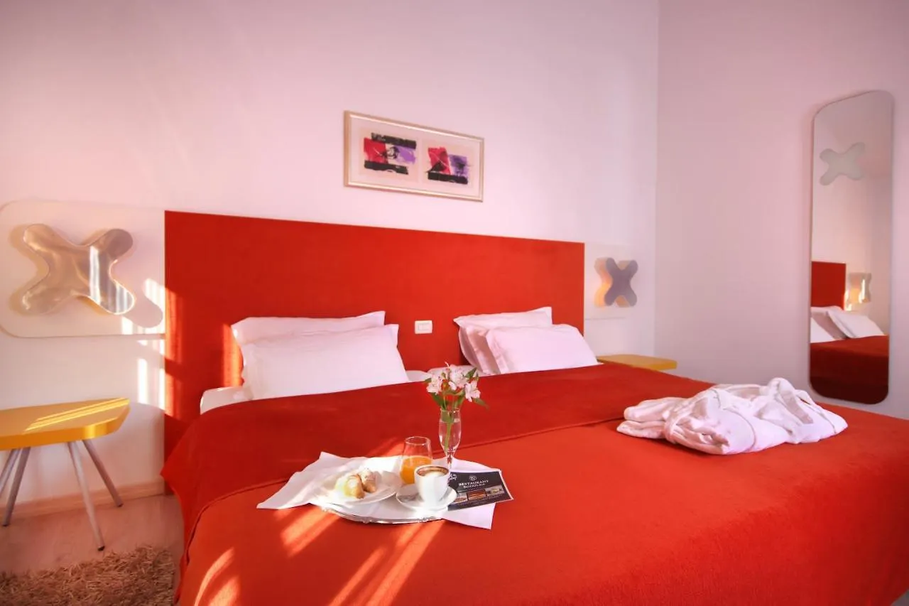Velanera Hotel & Restaurant Sisan 4*,  Croatia